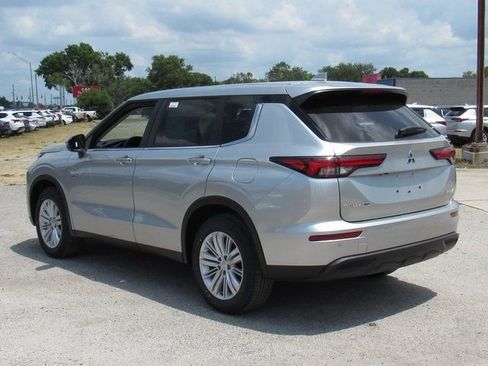 New 2025 Mitsubishi Outlander ES AWD/4WD image 5