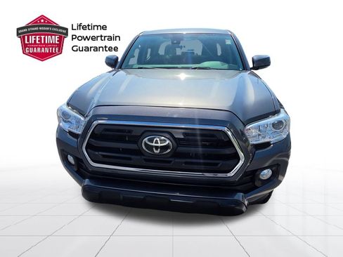 Used 2019 Toyota Tacoma SR5 RWD image 4