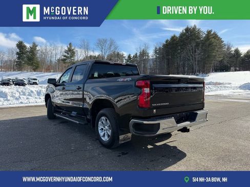 Used 2022 Chevrolet Silverado 1500 LT image 3