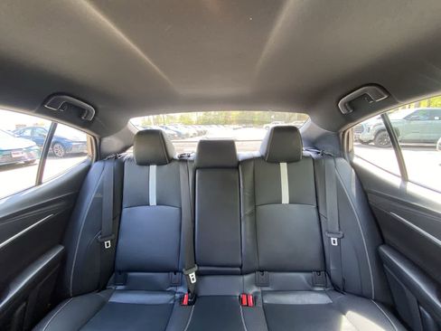 Used 2025 Toyota Camry SE FWD image 27