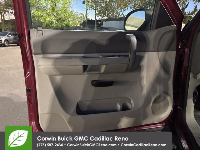 Used 2009 GMC Sierra 2500 SLE w/ Convenience Package AWD/4WD image 14