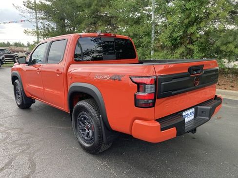 Used 2025 Nissan Frontier PRO-4X w/ Pro Convenience Package image 3