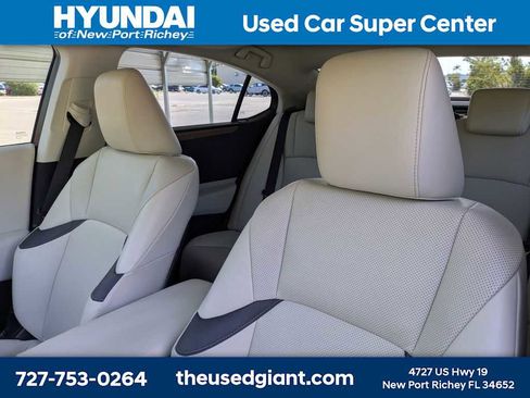 Used 2025 Lexus ES 350 w/ Premium Package FWD image 7