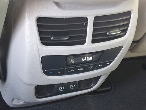 Used 2020 Acura MDX SH-AWD w/ Technology Package image 12