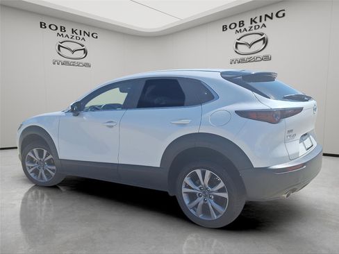 Used 2021 MAZDA CX-30 FWD 2.5 S w/ Select Package image 3