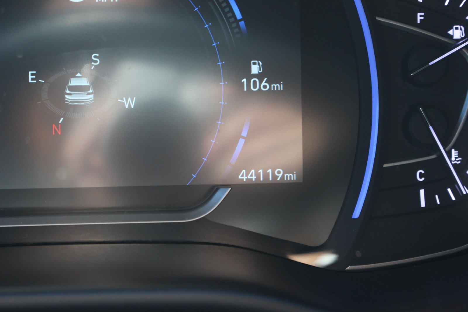 Used 2020 Hyundai Santa Fe Limited FWD image 27
