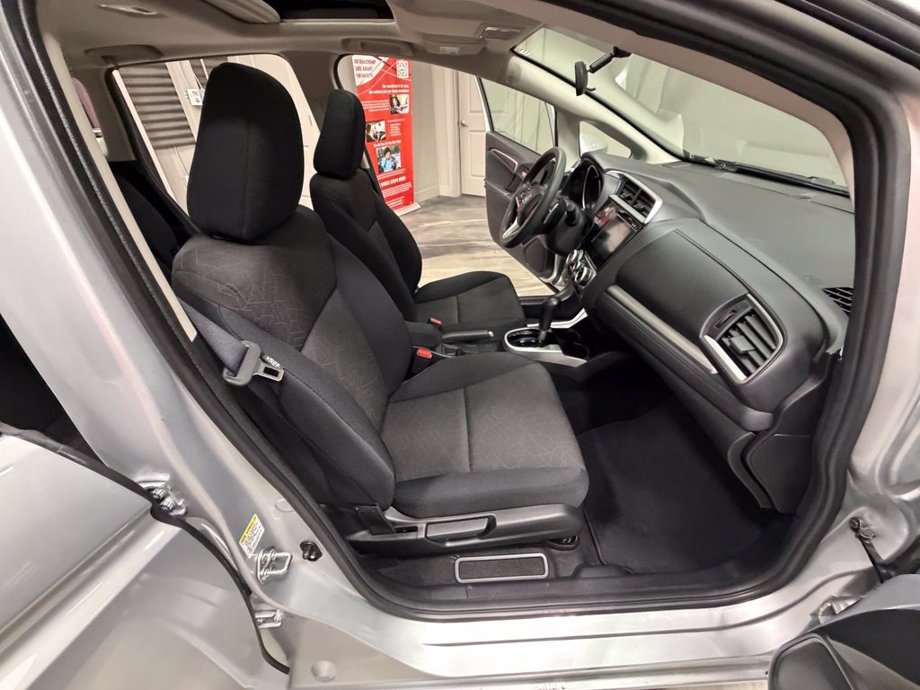 Used 2015 Honda Fit EX image 40