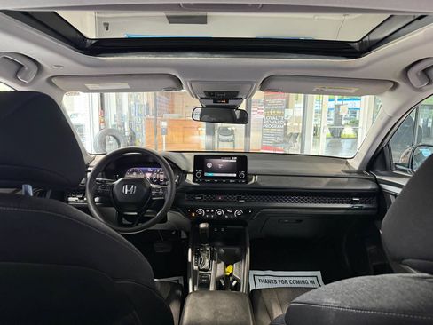 Used 2025 Honda Accord SE image 22