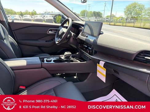 New 2026 Nissan Rogue Platinum AWD/4WD image 43