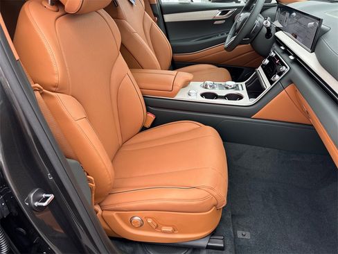 New 2026 Genesis GV80 2.5T Prestige image 13