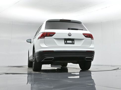 Used 2019 Volkswagen Tiguan SEL image 53