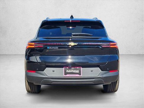 New 2026 Chevrolet Equinox EV LT image 8