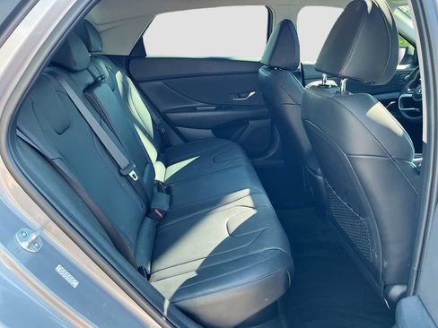 Used 2023 Hyundai Elantra Limited FWD image 28