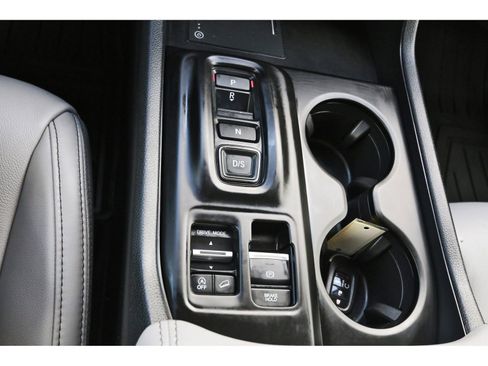 Used 2025 Honda Pilot EX-L image 28