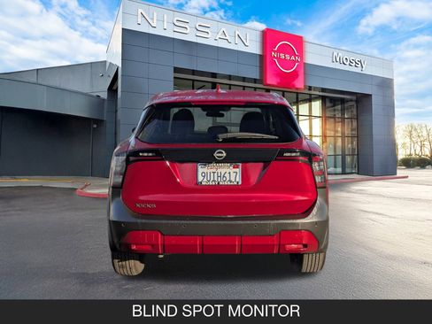 Certified 2025 Nissan Kicks SV image 9