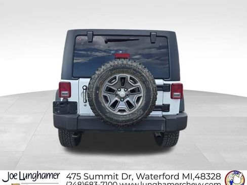 Used 2015 Jeep Wrangler Unlimited Rubicon image 12