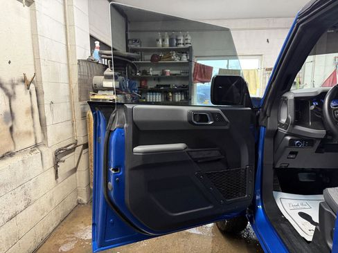 Used 2023 Ford Bronco Big Bend image 9