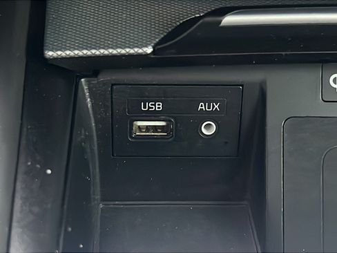 Used 2018 Genesis G80 5.0 Ultimate AWD/4WD image 17