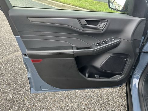 Used 2024 Ford Escape Active image 10
