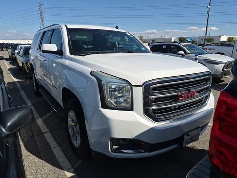 Used 2015 GMC Yukon XL SLT image 5
