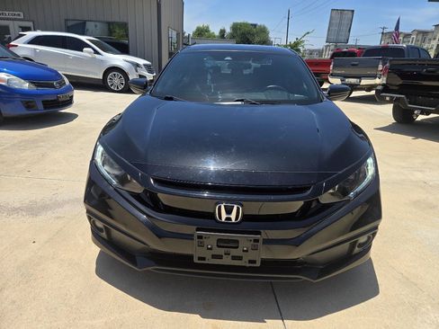 Used 2019 Honda Civic Sport image 2