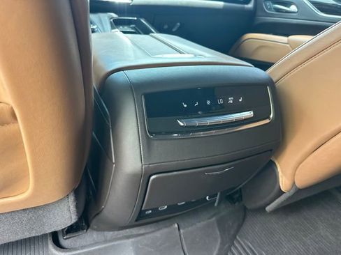 Used 2023 Cadillac Escalade ESV Sport w/ Touring Package AWD/4WD image 23
