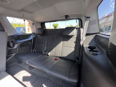 Used 2018 Chevrolet Tahoe LT w/ Luxury Package image 29