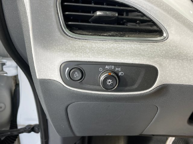 Used 2017 Chevrolet Bolt Premier w/ Driver Confidence II Package FWD image 9
