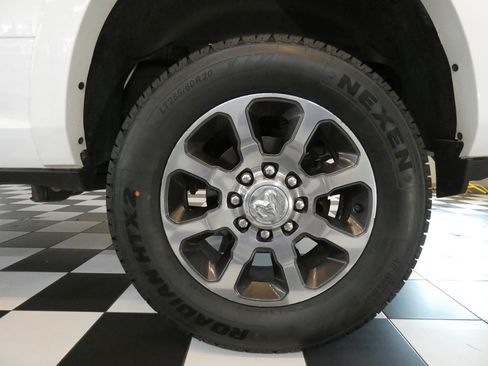 Used 2021 RAM 2500 Limited AWD/4WD image 8