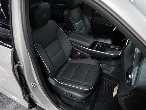 New 2026 Buick Enclave Sport Touring w/ Power Package image 16