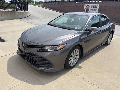 Used 2020 Toyota Camry LE w/ Convenience Package AWD/4WD image 3