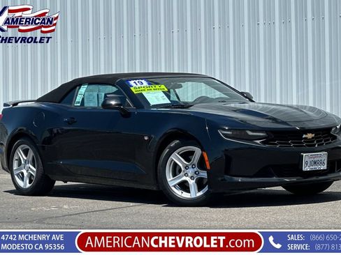 Used 2019 Chevrolet Camaro LT RWD image 10