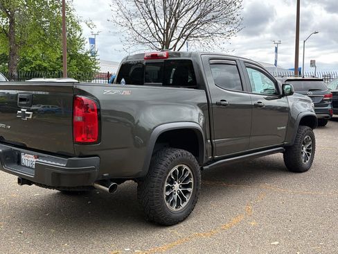 Used 2017 Chevrolet Colorado ZR2 image 5
