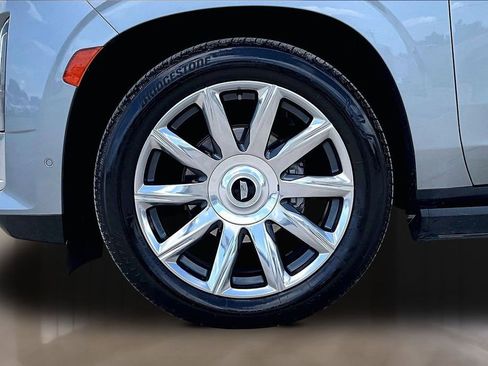 Used 2023 Cadillac Escalade Premium Luxury Platinum w/ LPO, Floor Liner Package AWD/4WD image 9