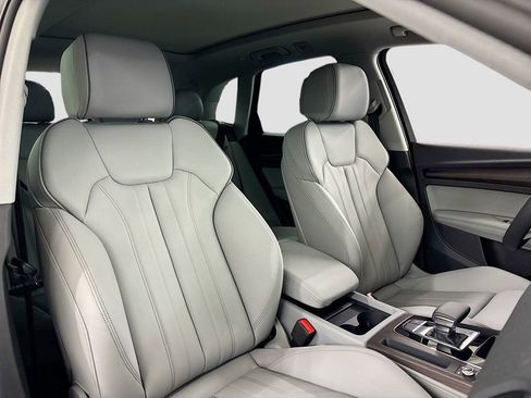 Used 2025 Audi Q5 2.0T Premium Plus w/ Premium Plus Package image 14