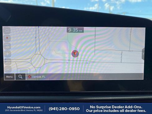 Used 2023 Kia Niro EX FWD image 5