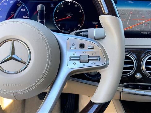 Used 2018 Mercedes-Benz S 560 4MATIC Sedan image 24