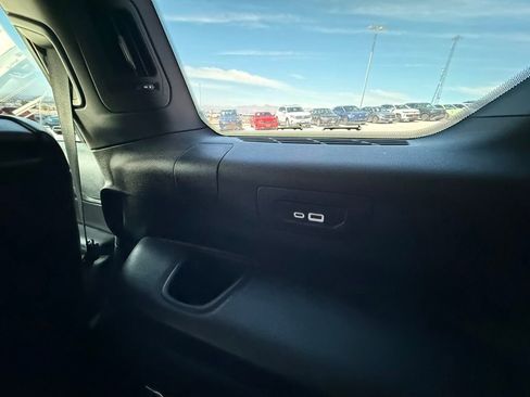 Used 2023 Jeep Grand Cherokee L Laredo RWD image 12