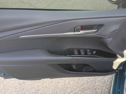 Used 2025 Toyota Camry XSE image 11