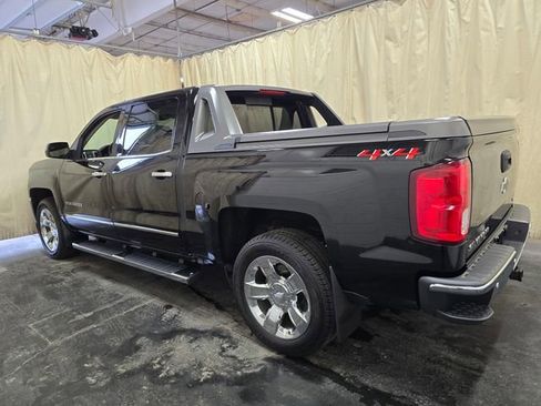 Used 2018 Chevrolet Silverado 1500 LTZ w/ High Desert Package AWD/4WD image 8