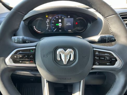 New 2024 RAM ProMaster 3500 w/ Delivery Van Package image 15