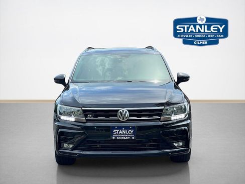 Used 2021 Volkswagen Tiguan SE R-Line FWD image 2