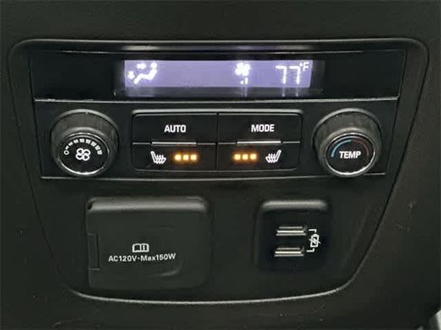 Used 2018 Buick Enclave Premium w/ Experience Buick Package image 22