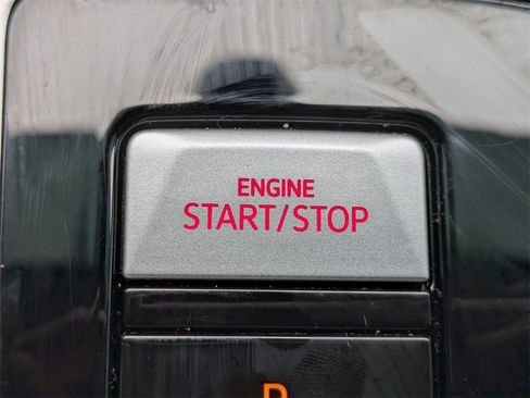 Certified 2024 Volkswagen GTI SE w/ SE Leather Seats Package image 33