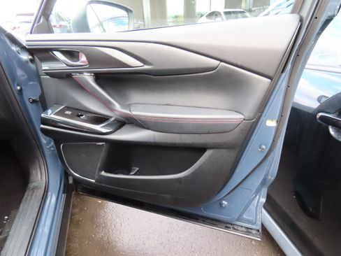 Used 2023 MAZDA CX-9 Carbon Edition image 6