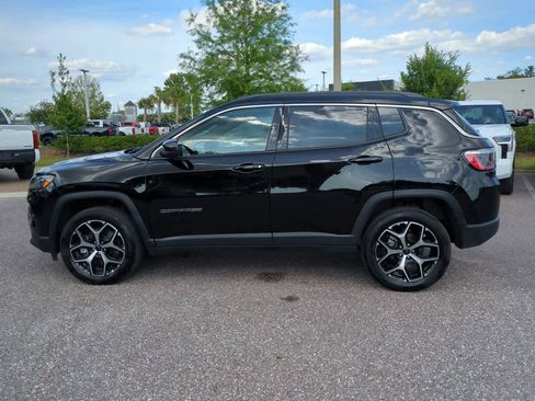 Used 2026 Jeep Compass Limited AWD/4WD image 3