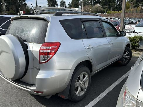 Used 2012 Toyota RAV4 BASE w/ Upgrade Value Pkg image 4