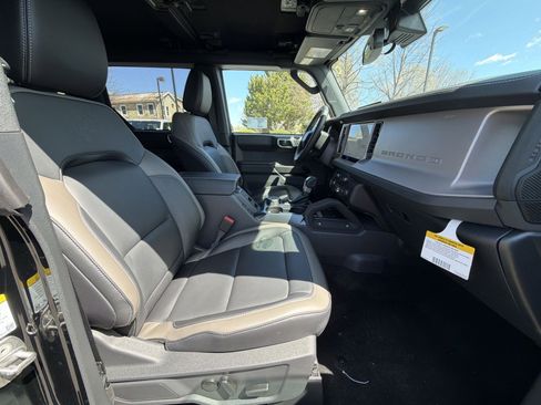 New 2026 Ford Bronco Outer Banks w/ Sasquatch Package image 28