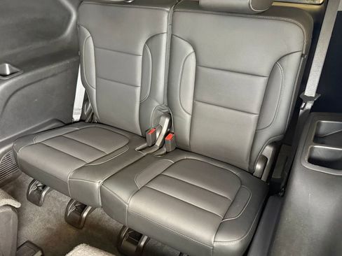 Used 2019 GMC Acadia SLT w/ Black Edition AWD/4WD image 22