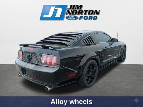 Used 2007 Ford Mustang GT RWD image 11